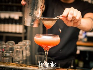 Cocktail Masterclass | Fredricks thumbnail