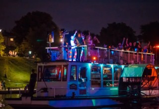 Party Boat | Unlimited Drinks