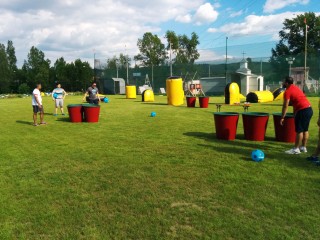 Giant Beer Pong | Unlimited Drinks thumbnail