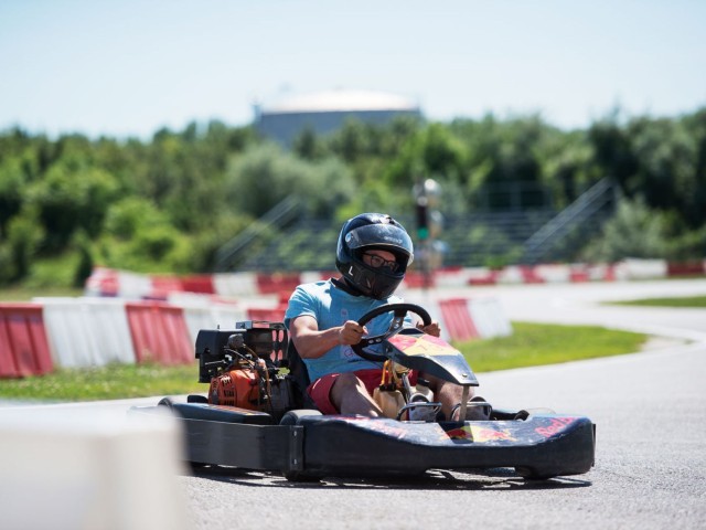 Outdoor Karting image