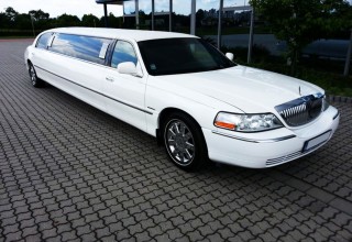 Limo Hire | 8 People