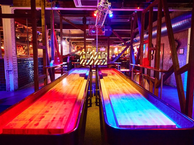 Roxy Ball Room Deansgate | Roxy Golf, Shuffleboard & Pool image