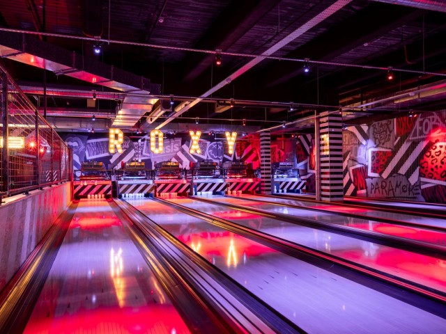 Roxy Ball Room Arndale | Prosecco Pong & Bowling image