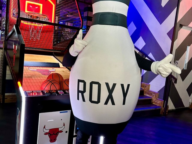 Roxy Ball Room Arndale | Prosecco Pong & Bowling image